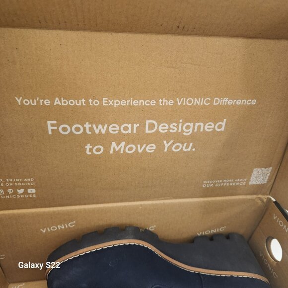Vionic "Willa" Lug Wedge. Dark Navy Blue. NIB. Size 5 - Picture 13 of 14
